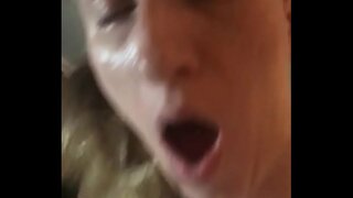 Temprano en la mañana mamada y sexo con bomba rubia MIlF