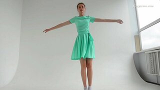 Супер гимнастка гибкая балерина красотка Алла